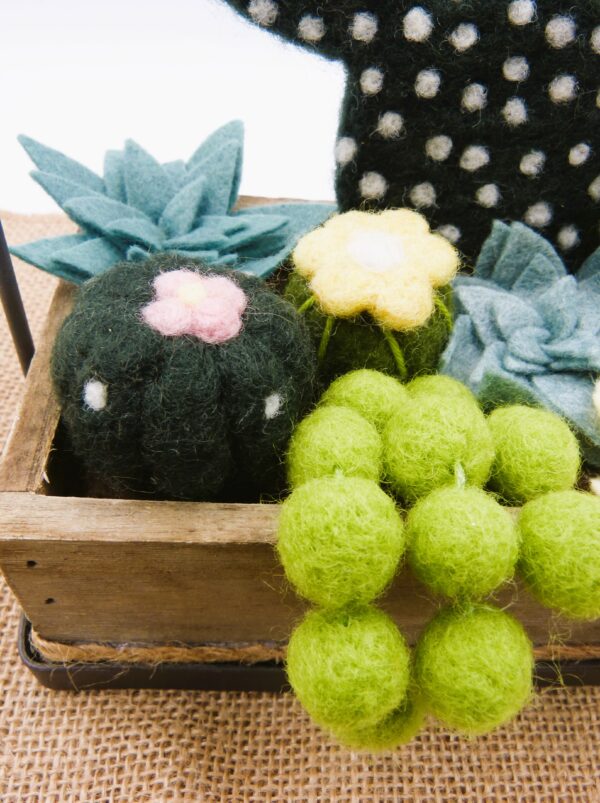 Jardinière en feutrine et laine cardée (grande) – Image 5